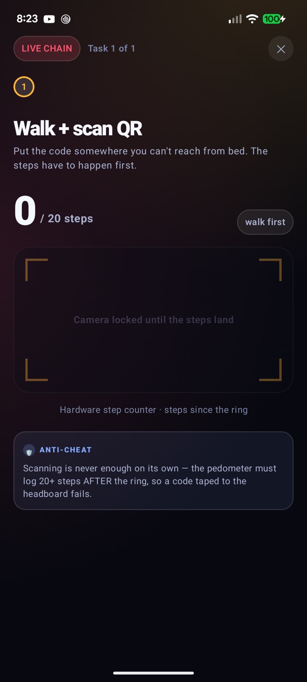 The scan task showing 0 of 20 steps and a camera viewfinder locked until the steps land.